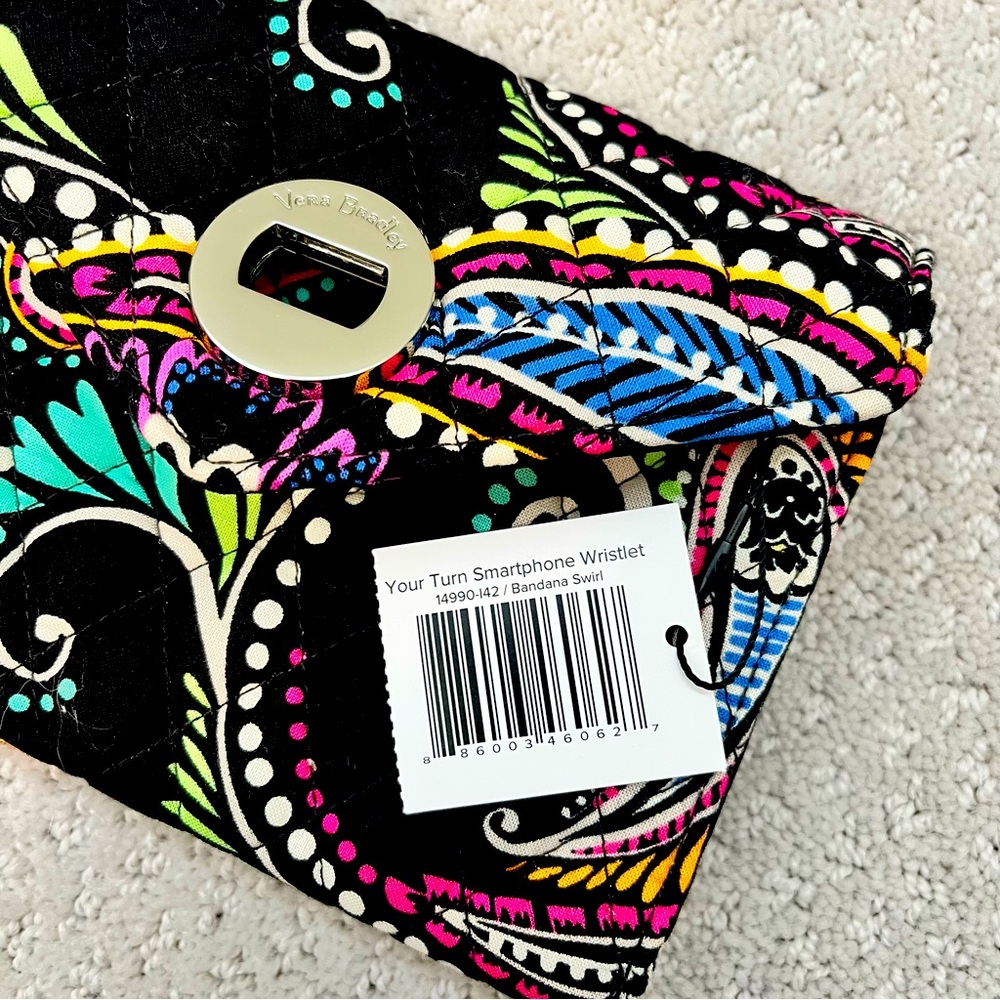 NWT Smartphone Wristlet